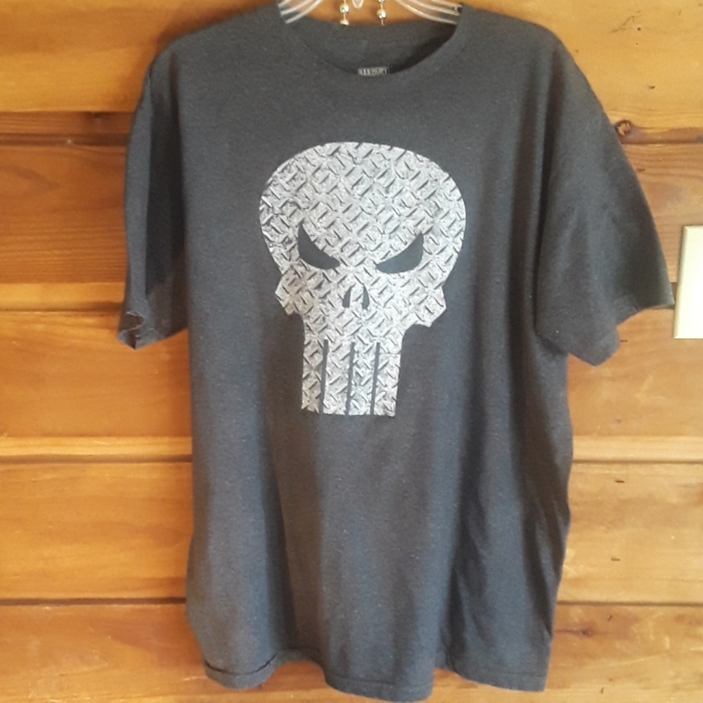 Marvel's Punisher grey shirt